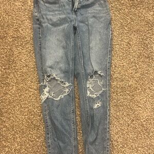 American Eagle Outfitters Blue Boyfriend Jeans Distressed